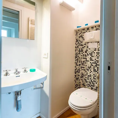Large & Comfy - A Few Steps From The Duomo Apartment Milan
