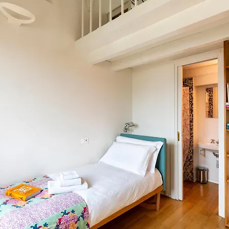 Lägenhet Large & Comfy - A Few Steps From The Duomo