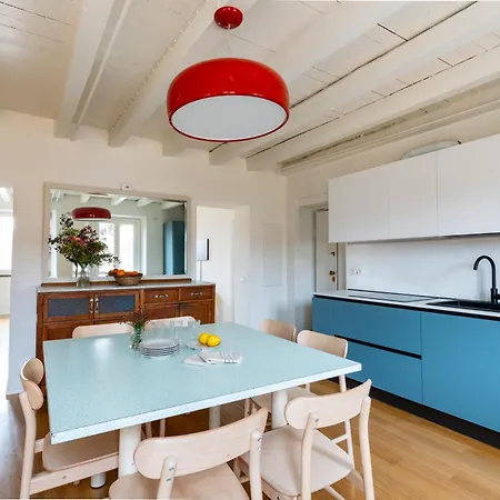Large & Comfy - A Few Steps From The Duomo Apartment *