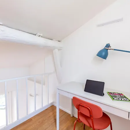 Lägenhet Large & Comfy - A Few Steps From The Duomo