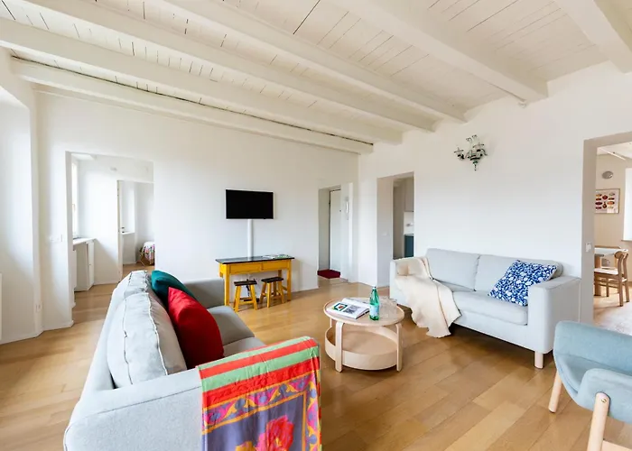 Apartament Large & Comfy - A Few Steps From The Duomo Mediolan