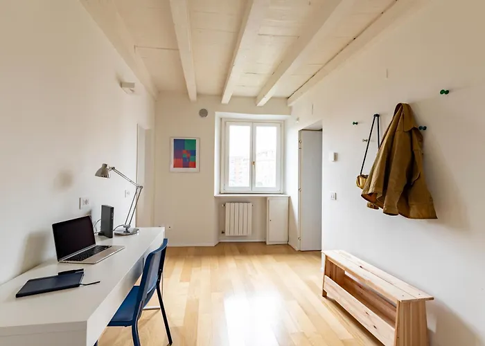 Large & Comfy - A Few Steps From The Duomo Apartament Mediolan
