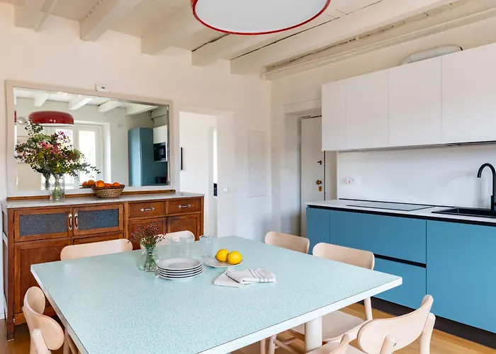 Apartament Large & Comfy - A Few Steps From The Duomo Mediolan