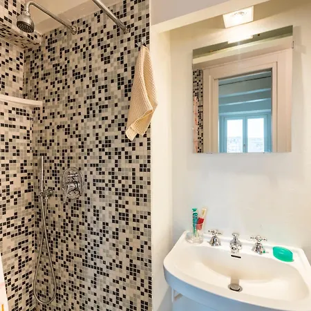 Large & Comfy - A Few Steps From The Duomo * Mediolan